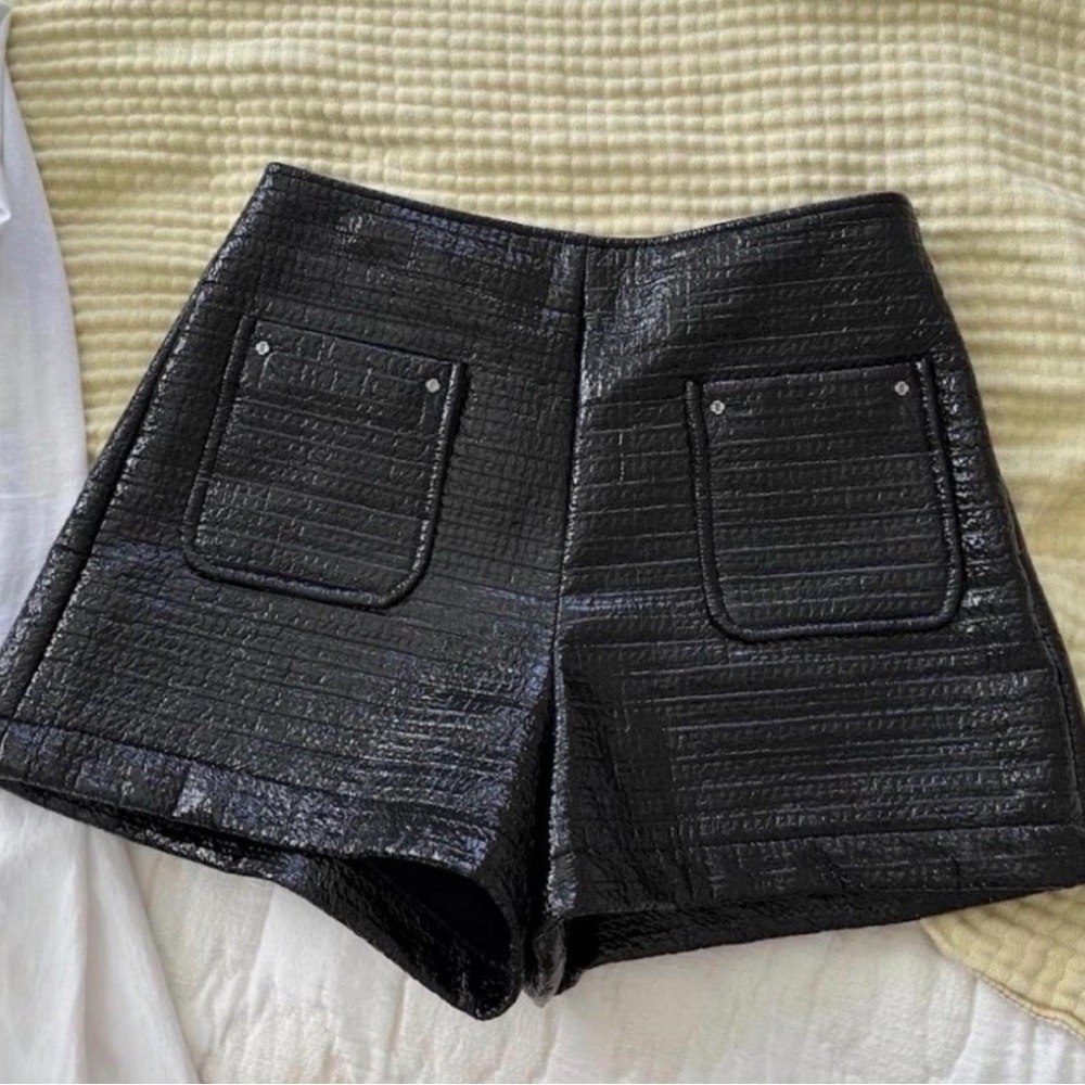 Black Textured Women Shorts